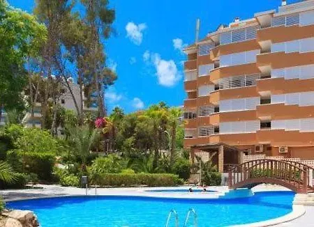 Cozy With Swiimming Pool En *
